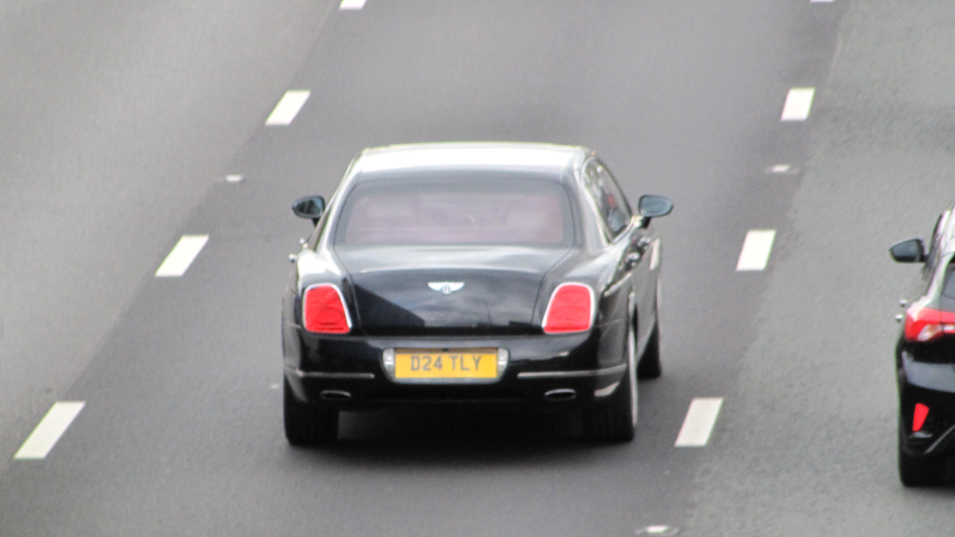 D24 TLY spotted on Bentley Flying Spur