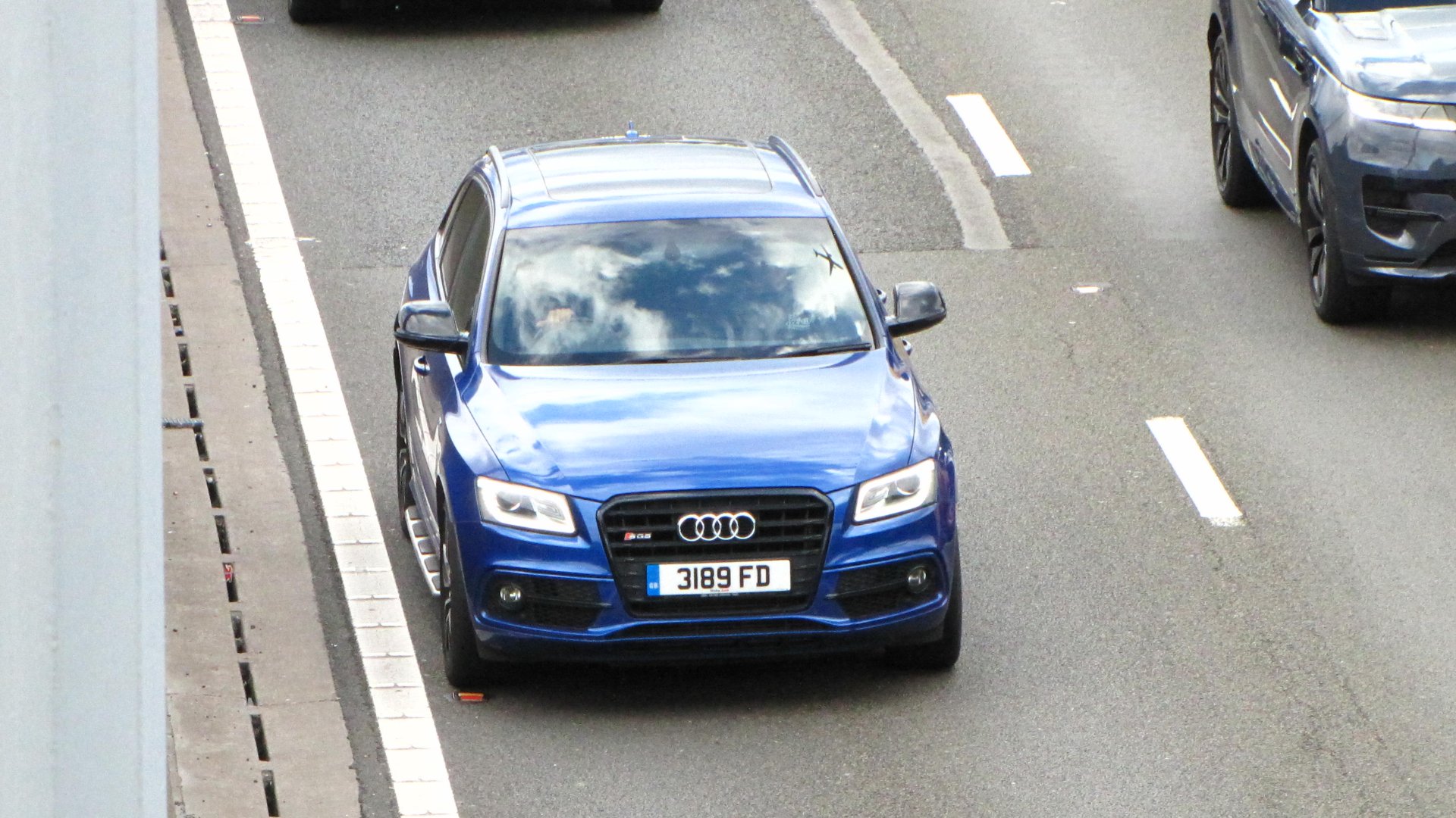 3189 FD spotted on Audi SQ5
