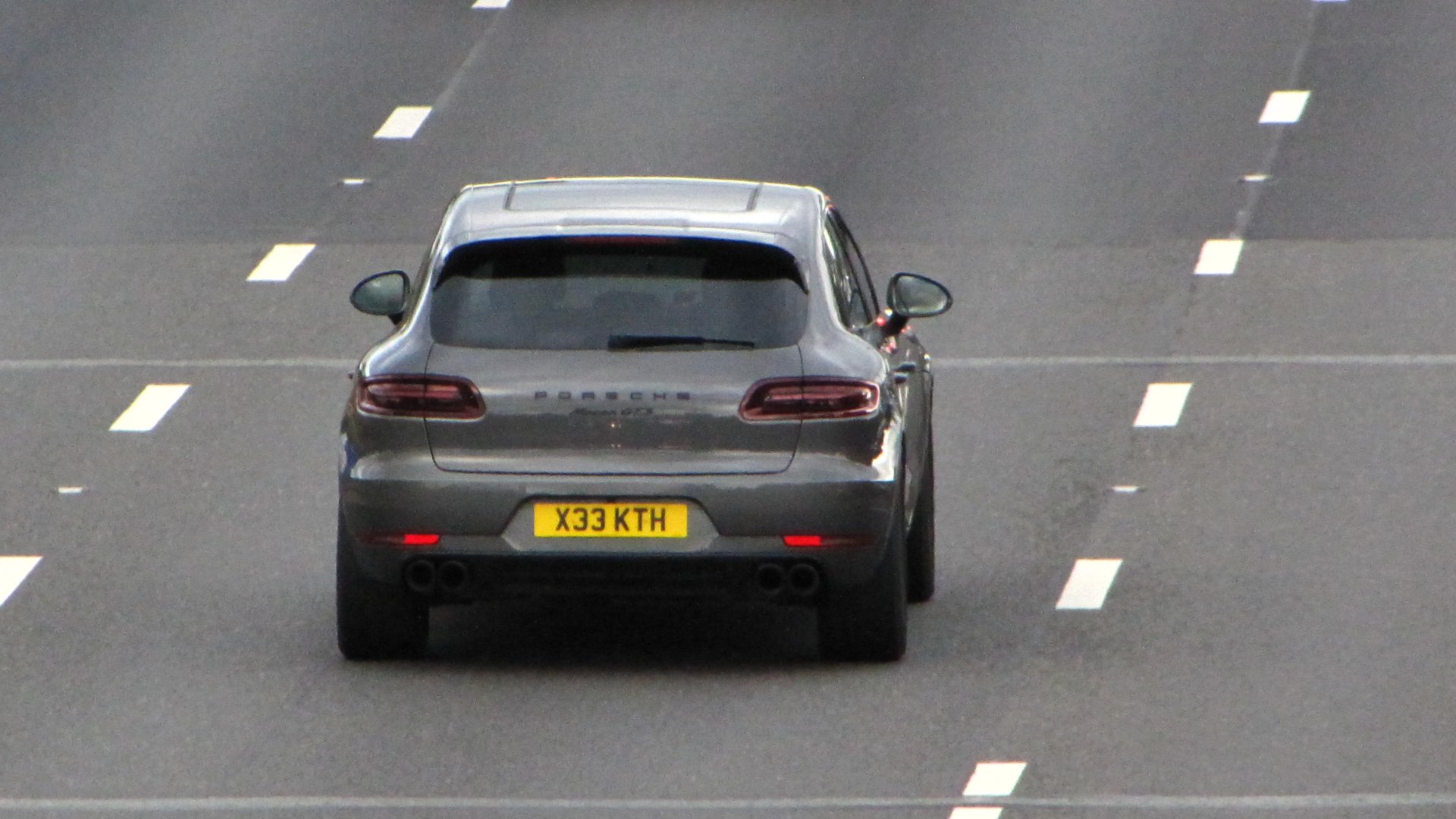 X33 KTH spotted on Porsche Macan