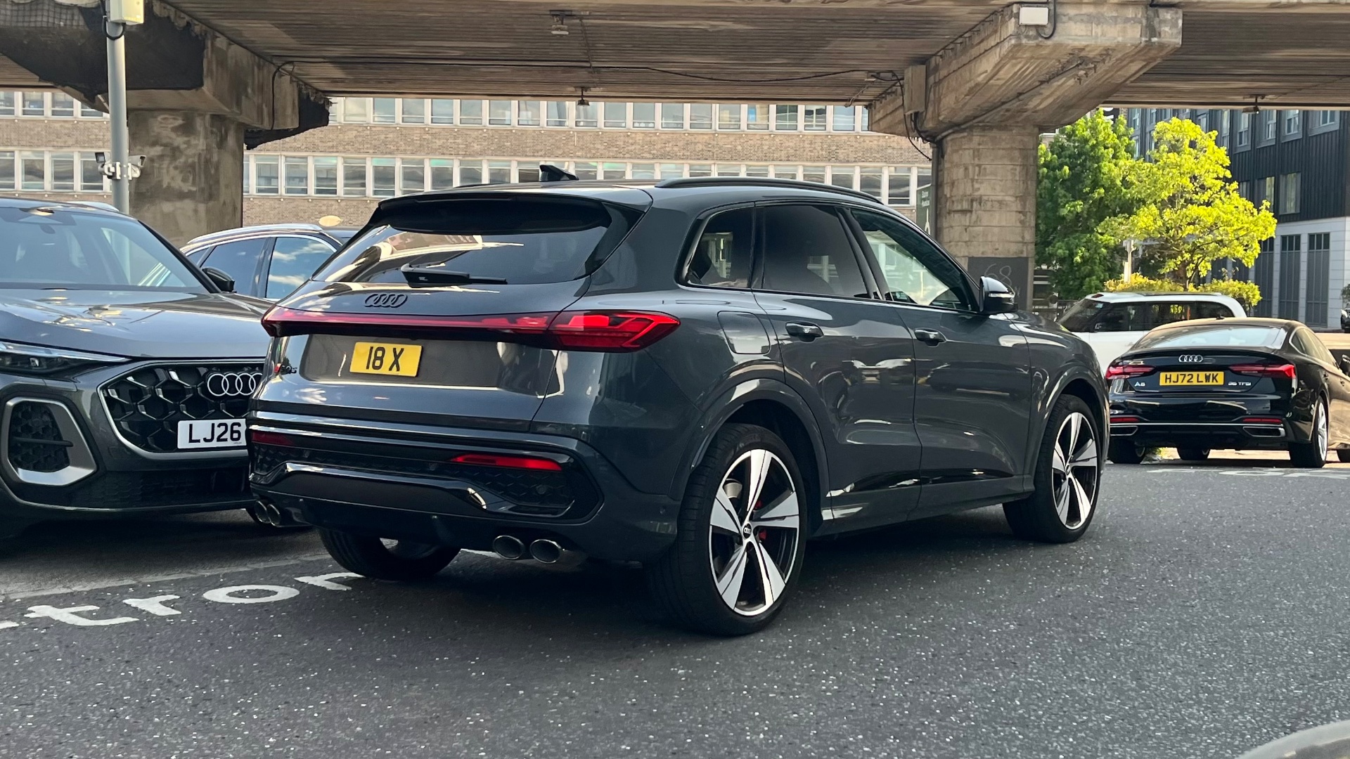 18 X spotted on Audi SQ5