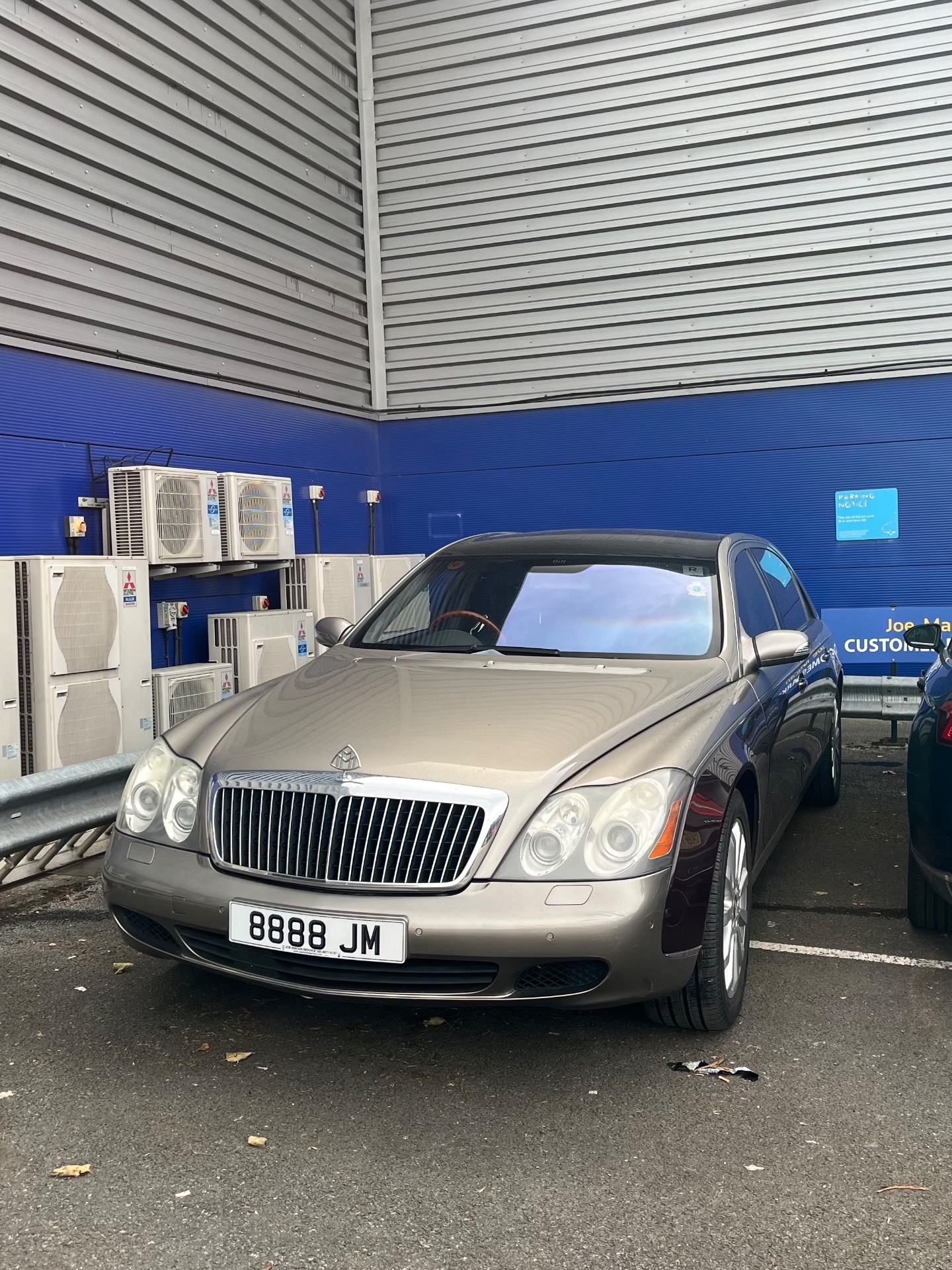 8888 JM spotted on Maybach 57