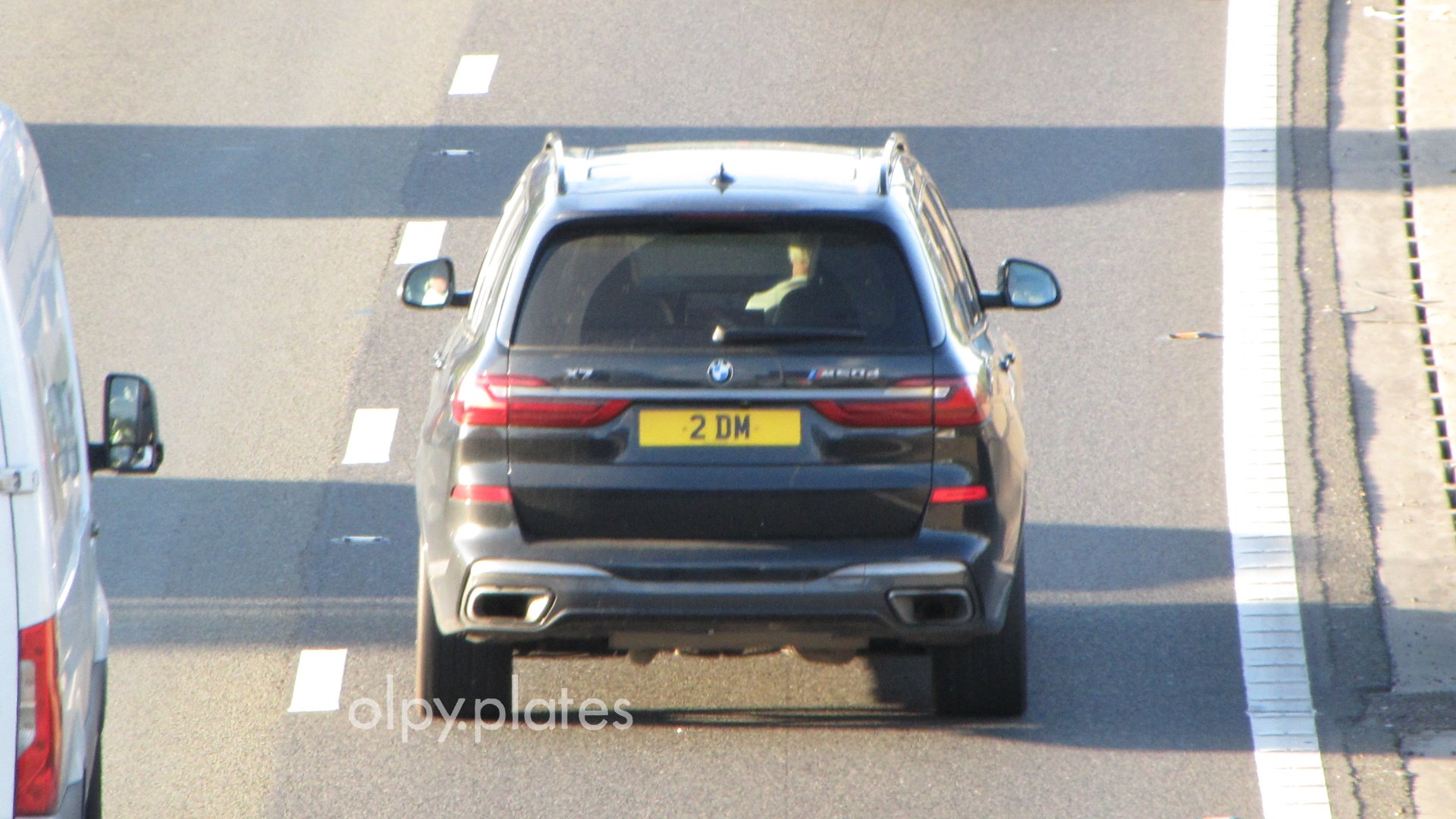 2 DM private number plate on a BMW X7, spotted in Slough
