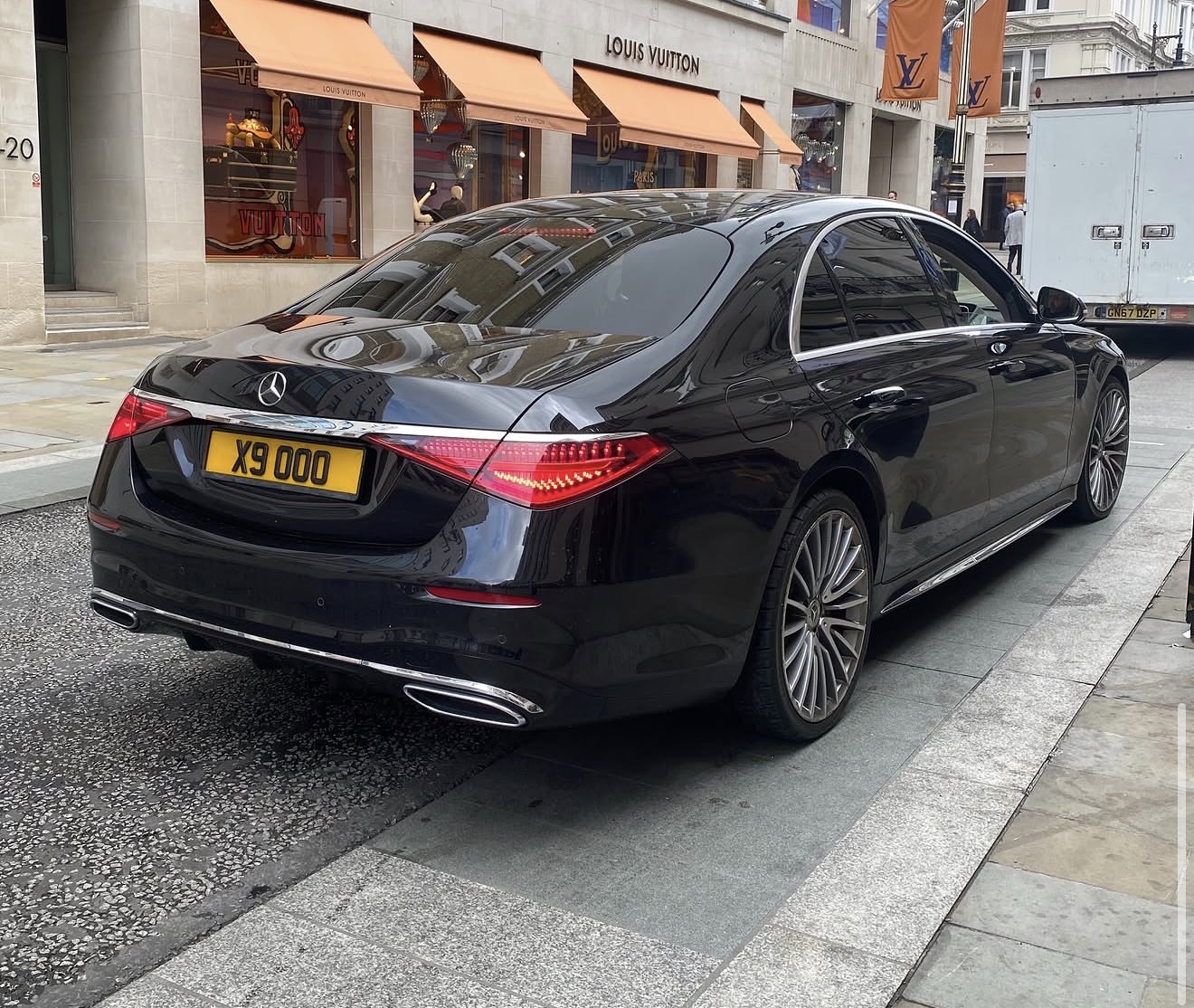 X9 OOO spotted on Mercedes-Benz S-Class