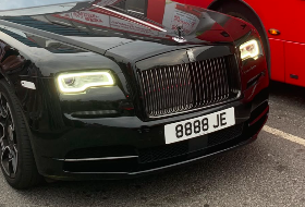 8888 JE spotted on Rolls-Royce Wraith