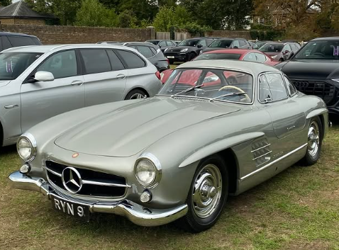 RYN 9 spotted on Mercedes-Benz 300SL