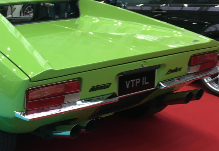 VTP 1L private number plate on a De Tomaso