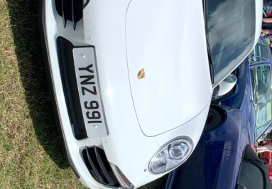 YNZ 991 spotted on Porsche