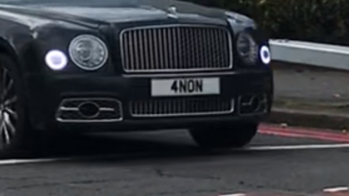 4 NON spotted on Bentley