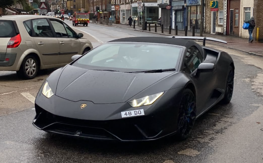 48 DO spotted on Lamborghini Huracan