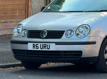 R6 URU private number plate on a Volkswagen, spotted in Wimbledon