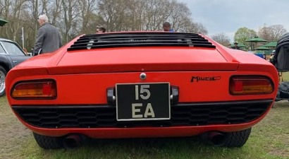 15 EA spotted on Lamborghini Miura