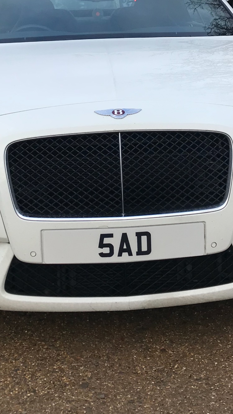 5 AD spotted on Bentley