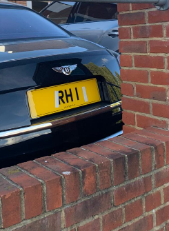 RH 1 spotted on Bentley