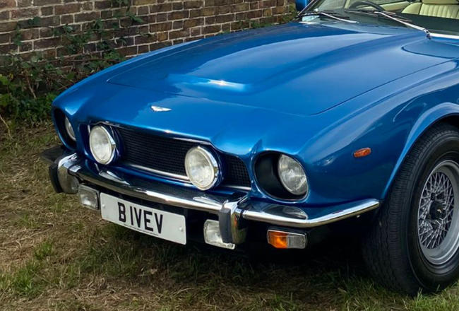 B1 VEV private number plate on a Aston Martin V8