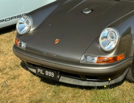 PIL 899 private number plate on a Singer Classic Study